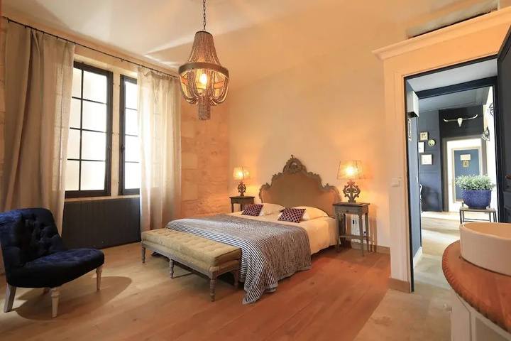 Room 3 of 11