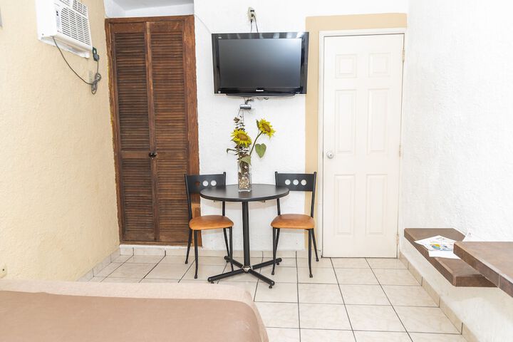 Room 19 of 35
