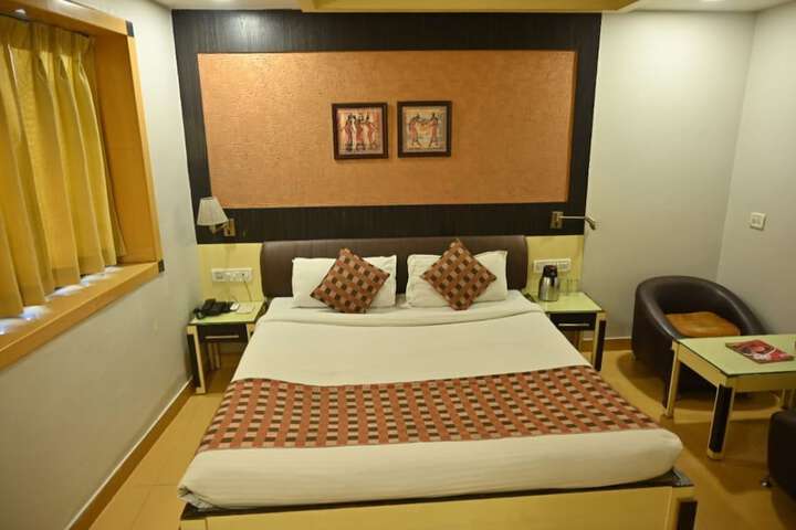 Room 29 of 73