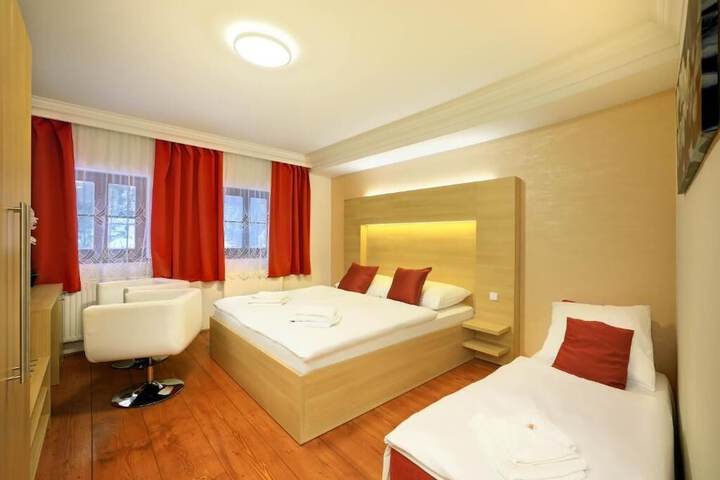 Room 36 of 74
