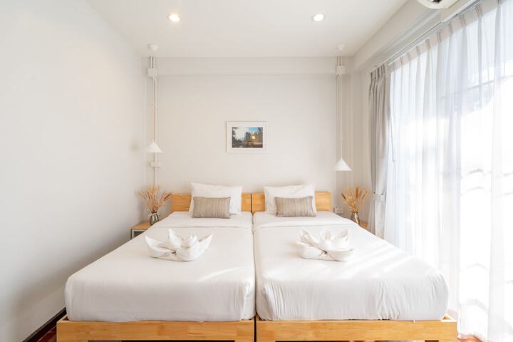 Room 75 of 149