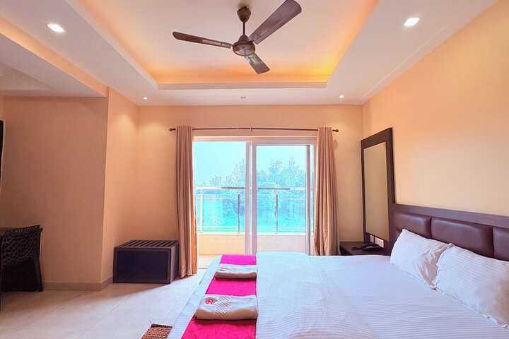 Room 12 of 62