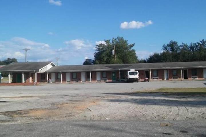 Royal Inn