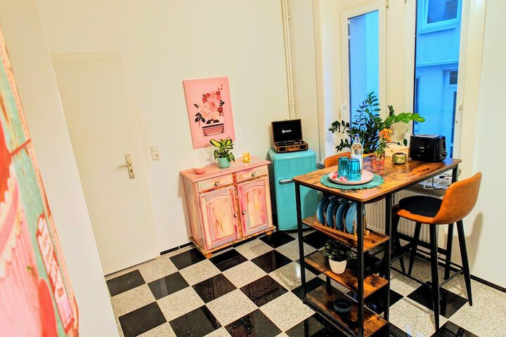 Room 15 of 86