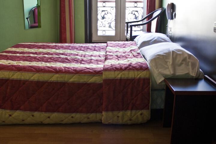 Room 5 of 21