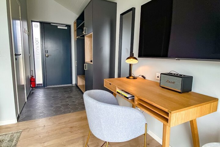 Room 7 of 40
