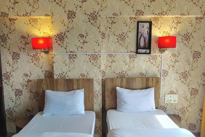 Room 17 of 29