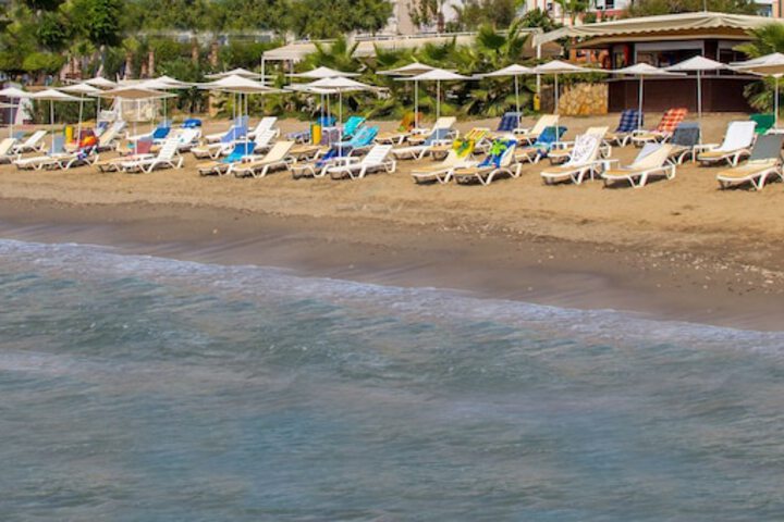 Beach 31 of 47