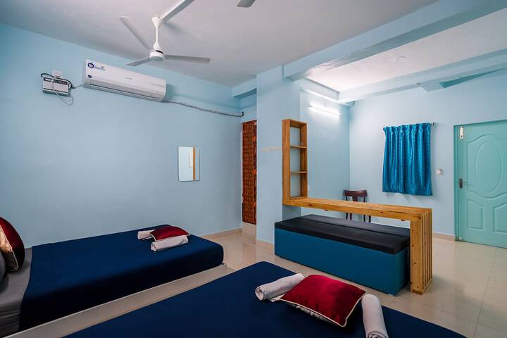 Room 26 of 40