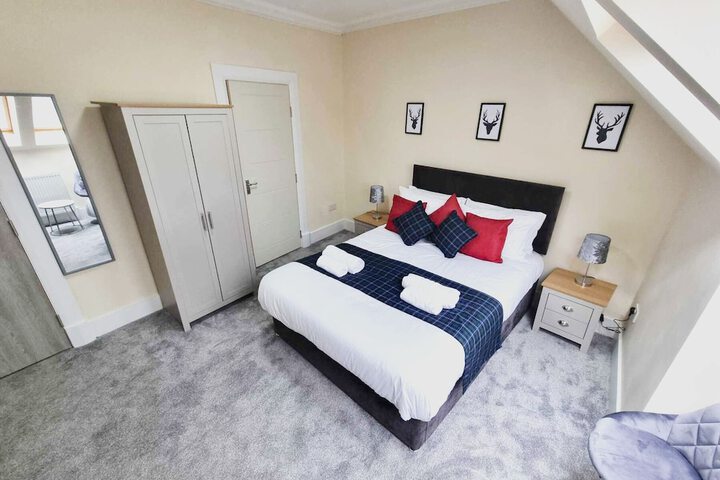 Room 8 of 63
