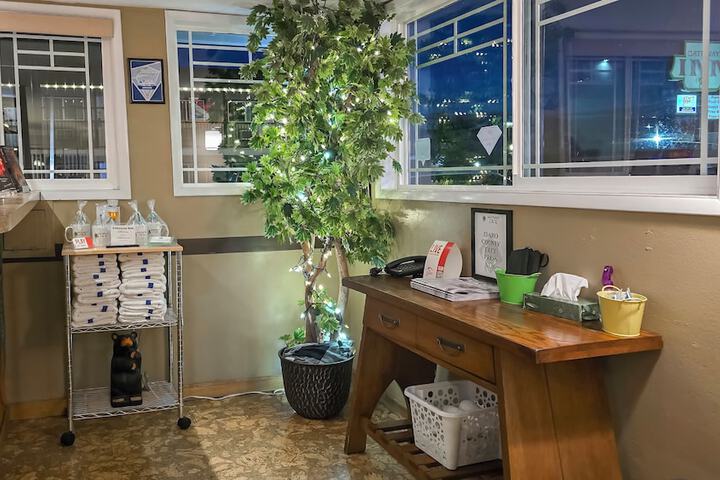 Concierge desk