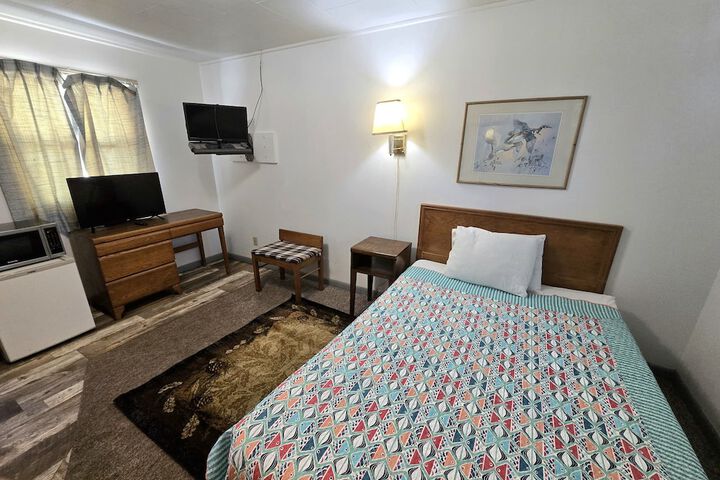 Room 30 of 66