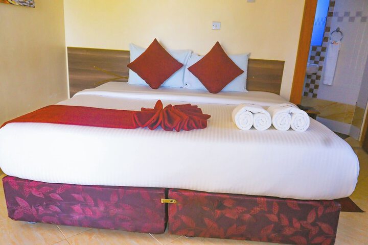 Room 10 of 63