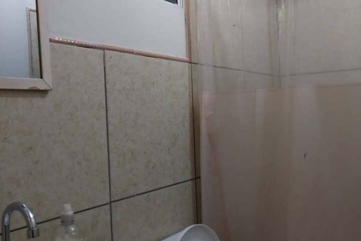 Room 8 of 8