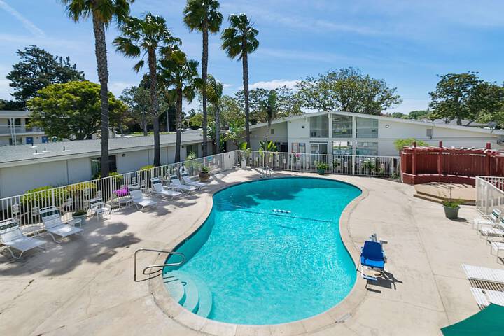Pools & Facilities
