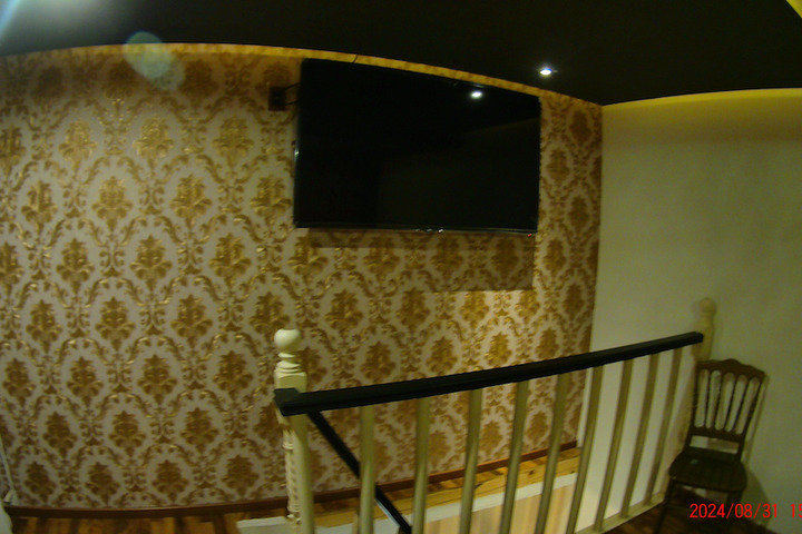 Room 44 of 152