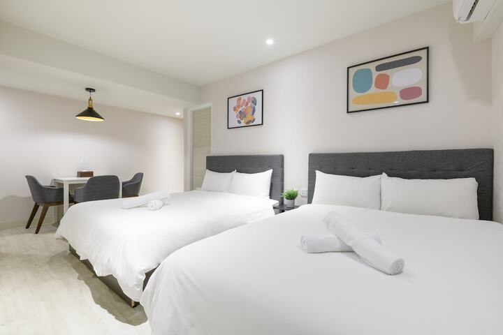 Room 7 of 49