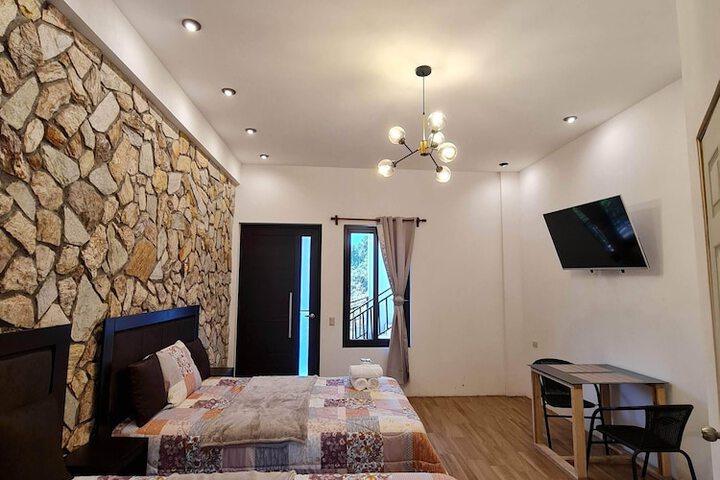 Room 8 of 21