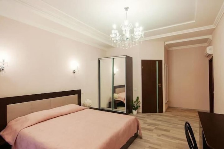 Room 40 of 49