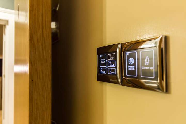Room 34 of 128