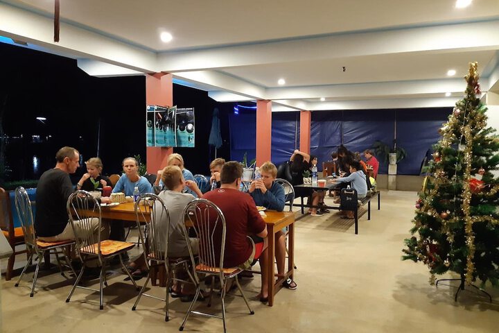 Dining 55 of 62