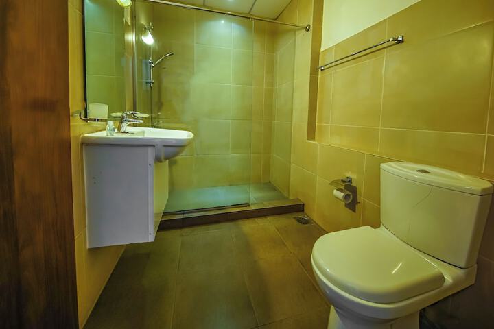 Room 14 of 46