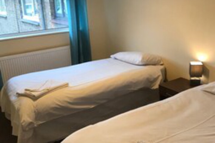 Room 11 of 24