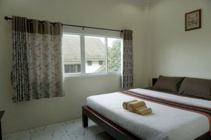 Room 25 of 49