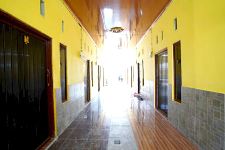 Hotel Interior 5 of 27