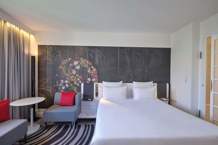 Room 60 of 145