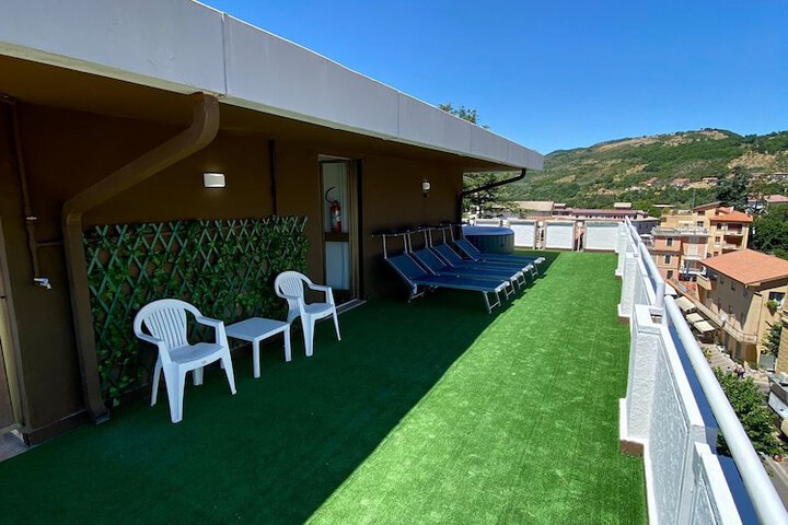 Terrace/Patio 10 of 20