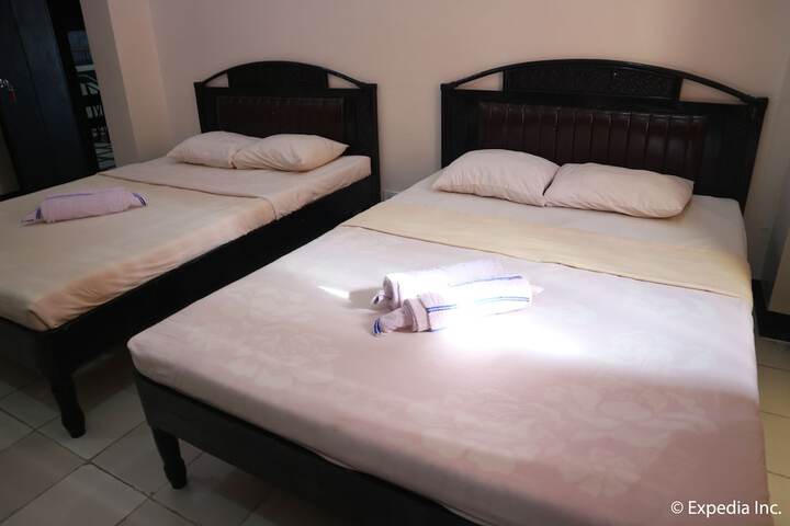 Room 6 of 24