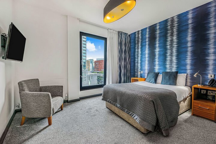 Room 50 of 106
