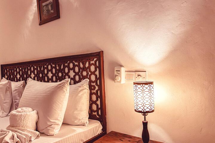 Room 5 of 91