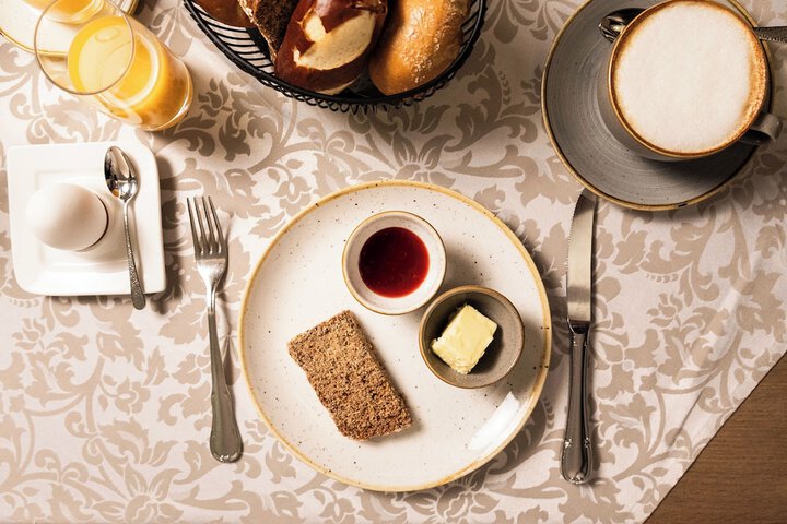 Breakfast/Coffee Service 75 of 104