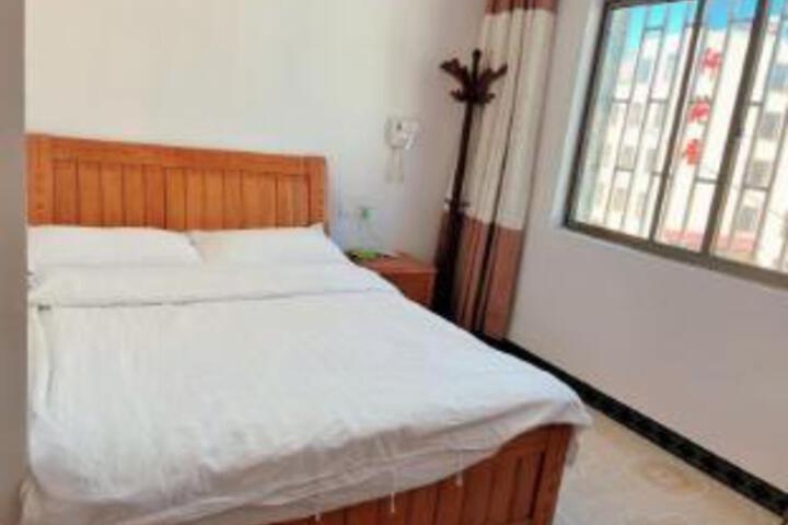Room 4 of 5