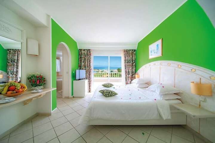 Room 13 of 56
