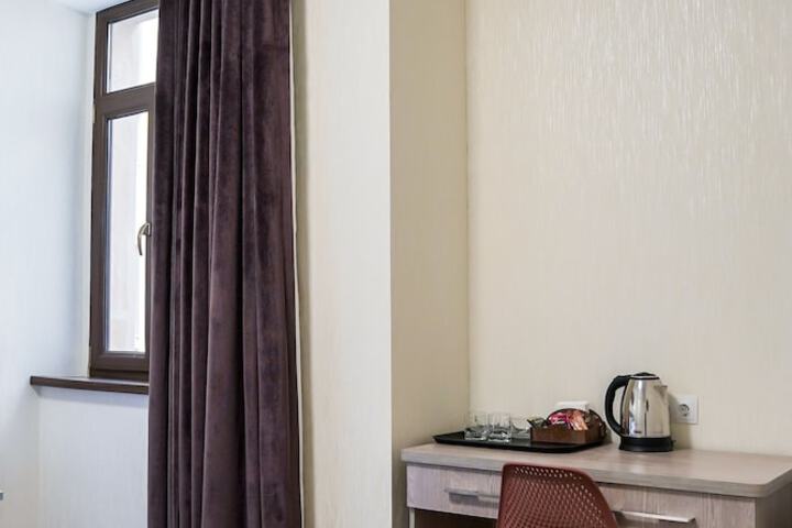 Room 5 of 46