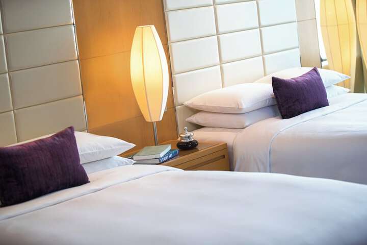 Room 34 of 128