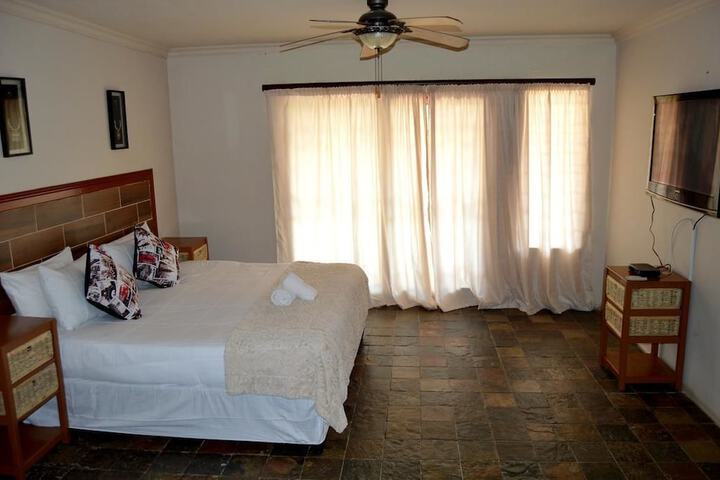 Room 13 of 15