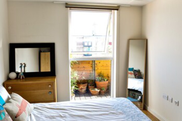 Room 8 of 10