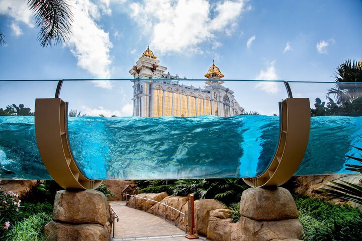 Pool 21 of 52
