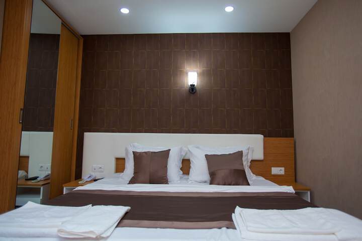 Room 8 of 45