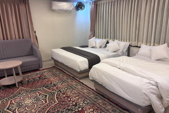 Room 2 of 16