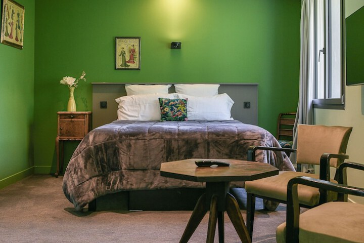 Room 18 of 101