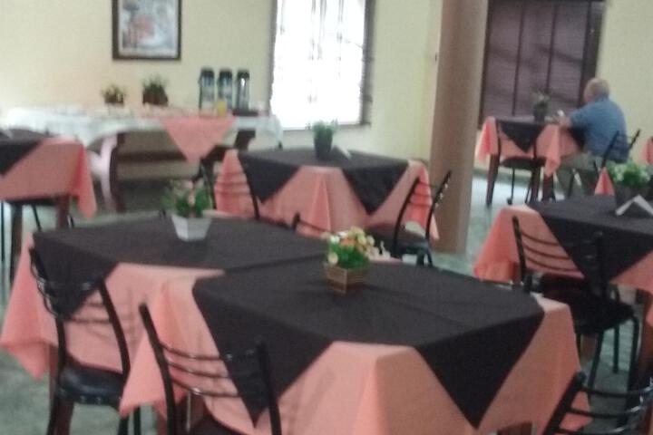 Dining 42 of 108