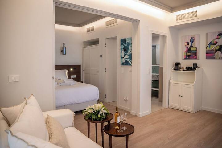 Room 93 of 182