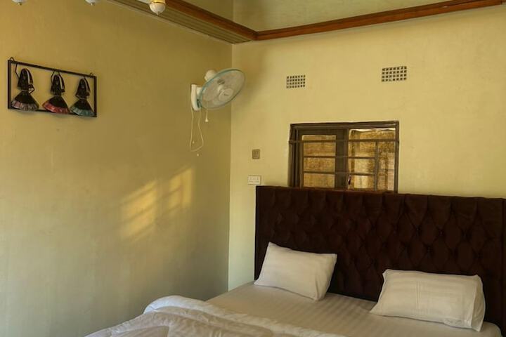 Room 2 of 22