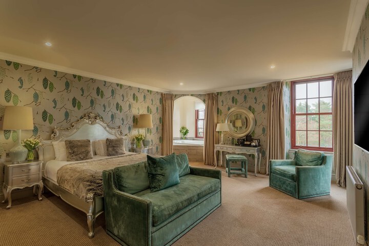 Room 47 of 125