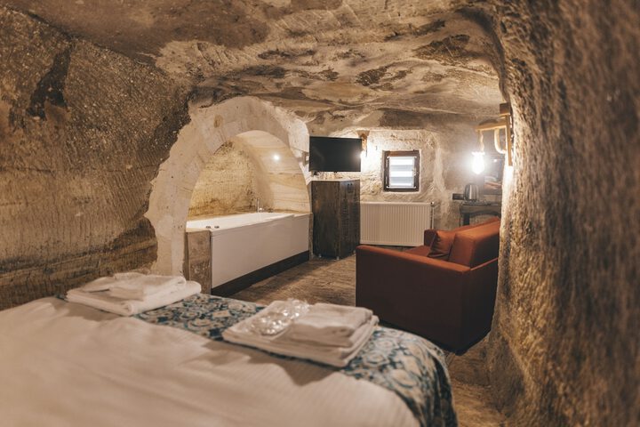 Room 44 of 110